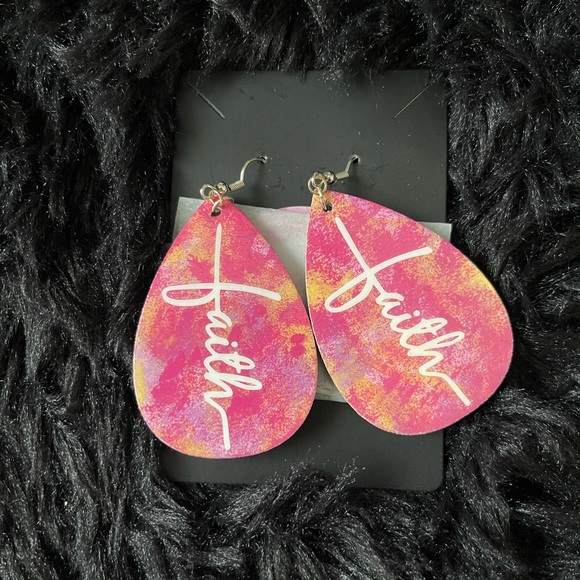 Faith Earrings - Picture 1 of 4
